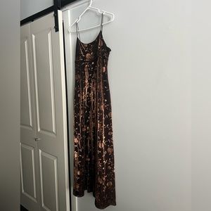 Black/Gold 90’s Minimalist Maxi Dress